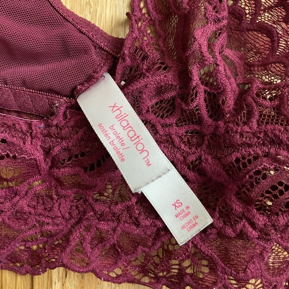 Maroon bralette - Picture 3 of 3